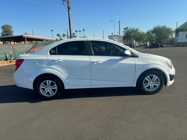 2012 chevrolet sonic 1lt