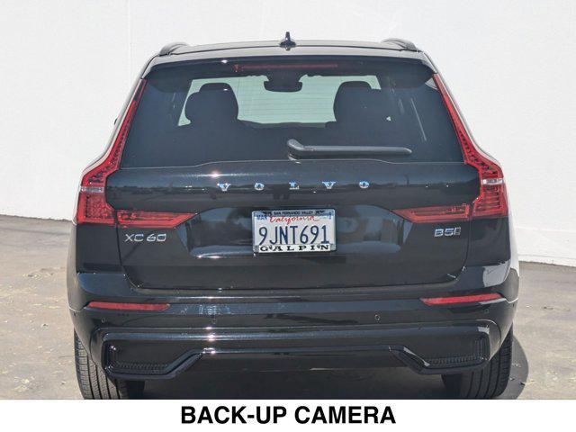 2024 volvo xc60 b5 plus dark theme