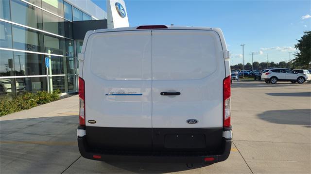 2023 ford transit-350 base