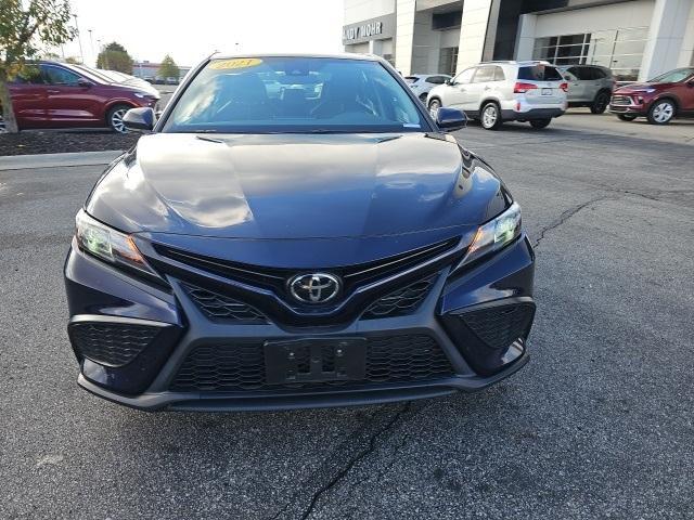 2021 toyota camry se
