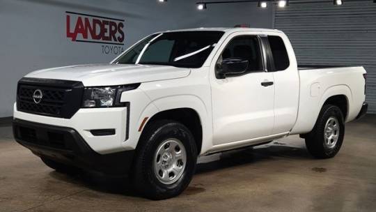 2022 nissan frontier s