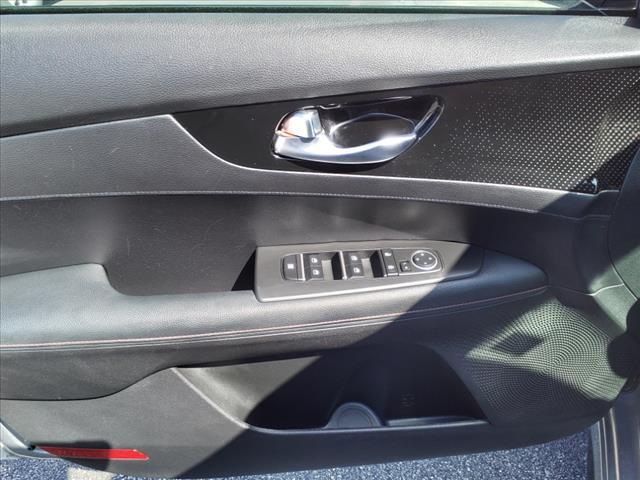 2023 kia forte gt