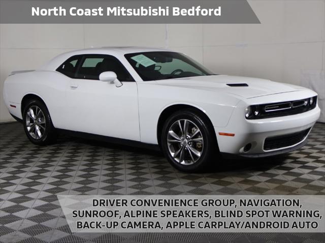 2021 dodge challenger sxt