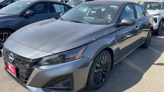 2025 Nissan Altima