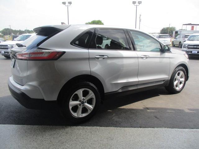 2022 ford edge se