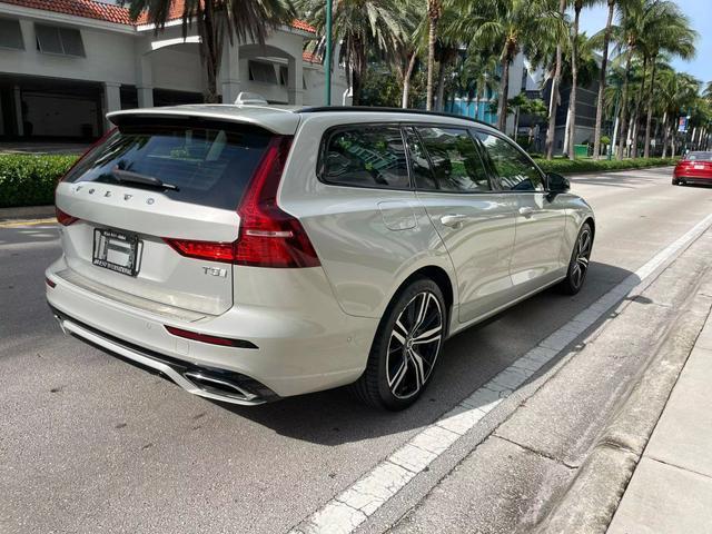 2021 volvo v60 t5 r-design