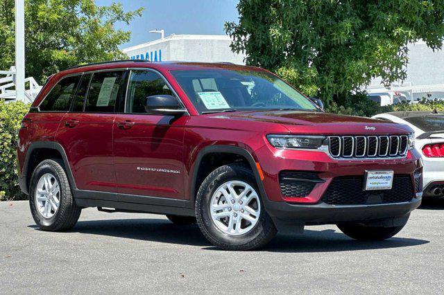 2023 jeep grand cherokee laredo