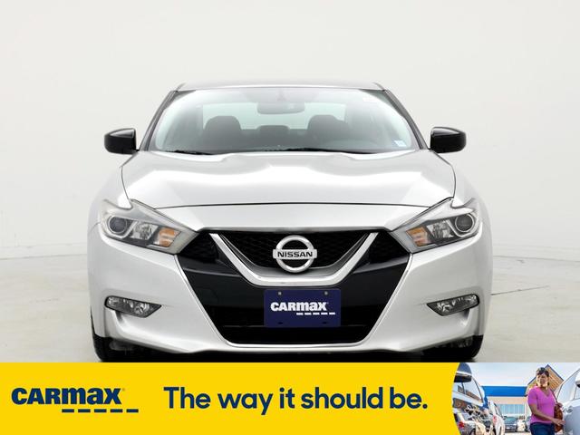 2016 nissan maxima s