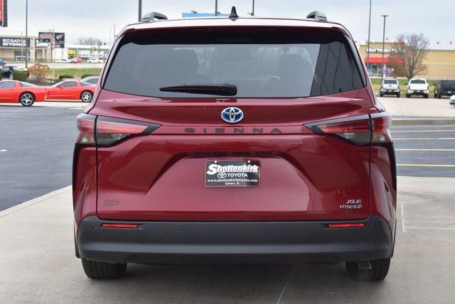 2021 toyota sienna xle 8 passenger