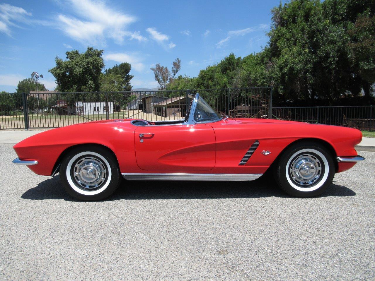 1962 chevrolet corvette