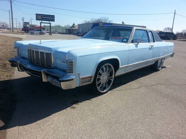 1976 lincoln town coupe