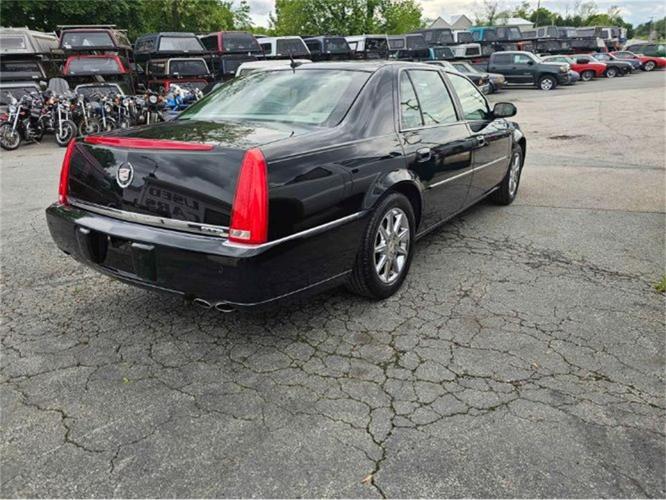 2008 cadillac deville in cadillac, michigan