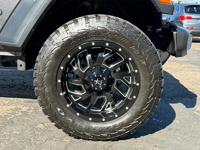 2023 jeep gladiator sport s