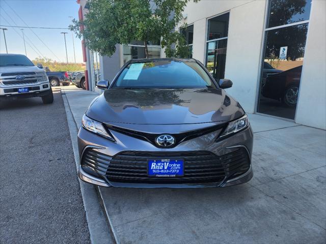 2024 toyota camry le