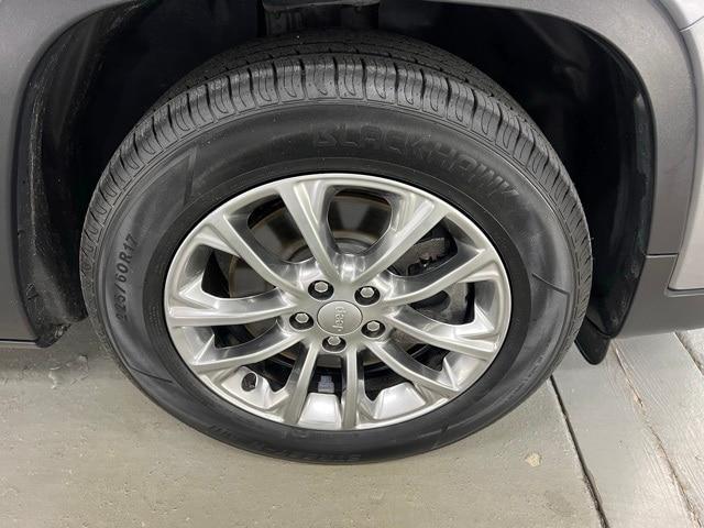 2021 jeep cherokee latitude plus