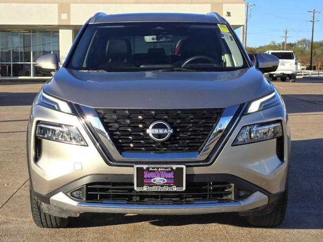 2022 nissan rogue platinum
