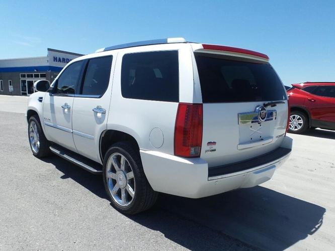 used 2011 cadillac escalade luxury hardin, mt 59034 for sale in hardin, montana
