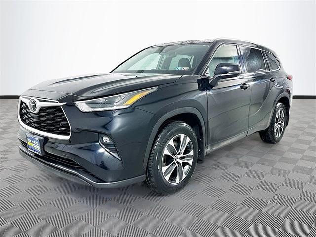 2021 toyota highlander xle