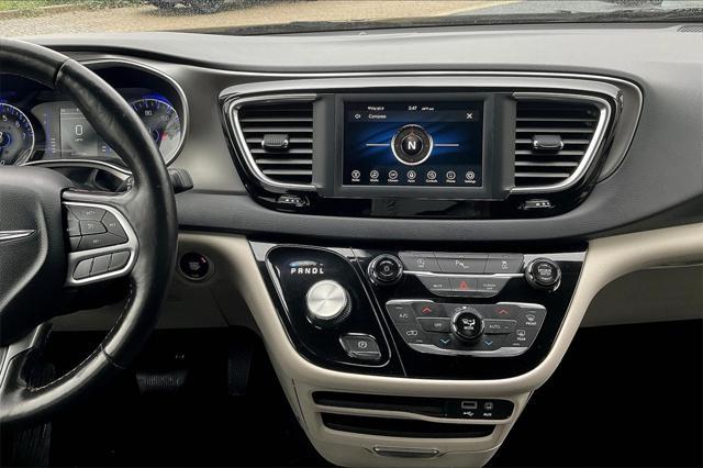 2020 chrysler pacifica touring