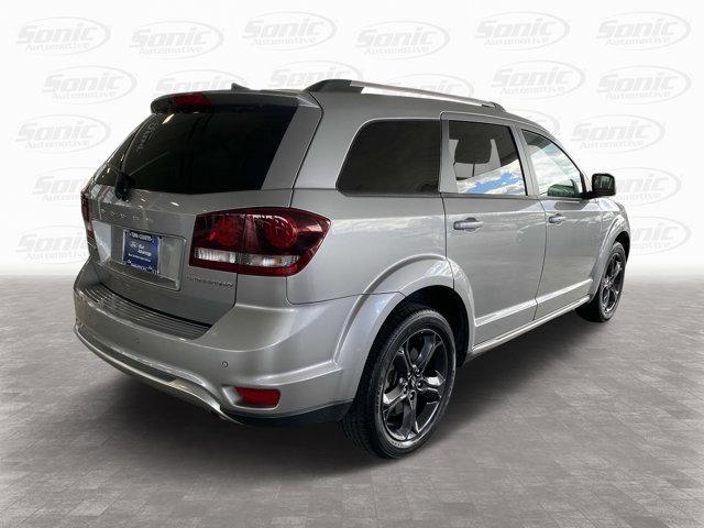 2020 dodge journey crossroad