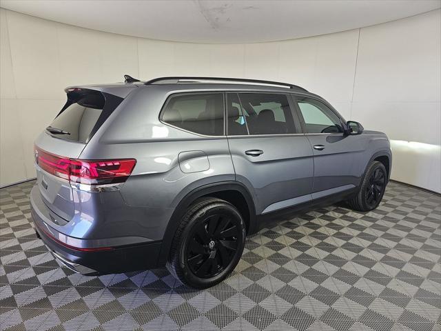 2024 volkswagen atlas 2.0t se w/technology