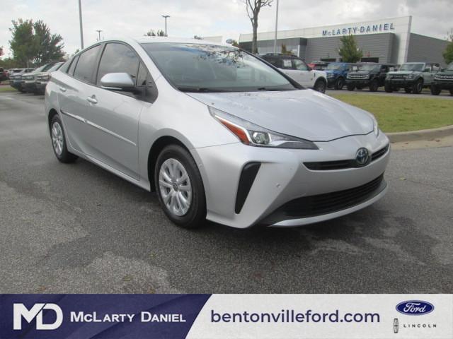 2022 toyota prius l