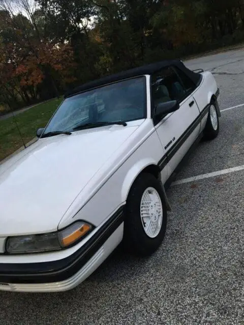 1991 pontiac sunbird le convertible 2-door 2.0l