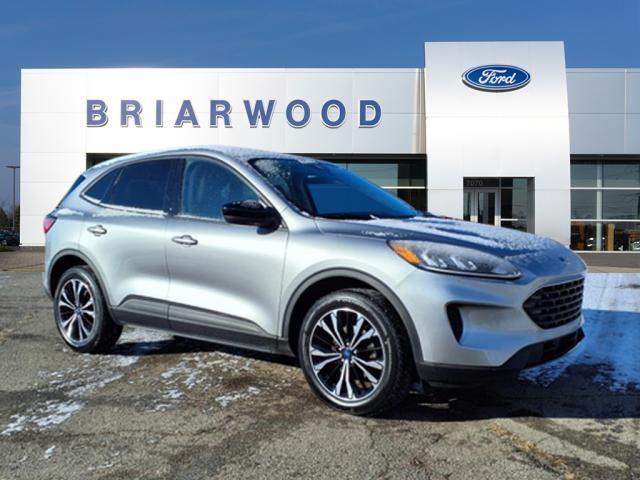 2022 ford escape se