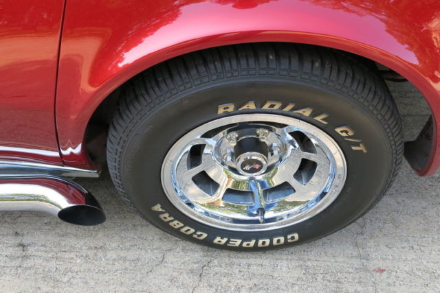 1977 chevrolet corvette coupe, 350, automatic, side header exhaust, looks sharp!