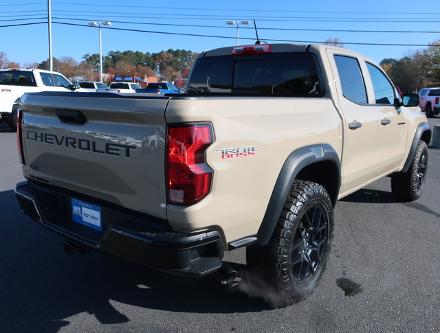 2023 chevrolet colorado 4wd crew cab trail boss