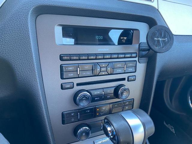 2011 ford mustang v6 premium