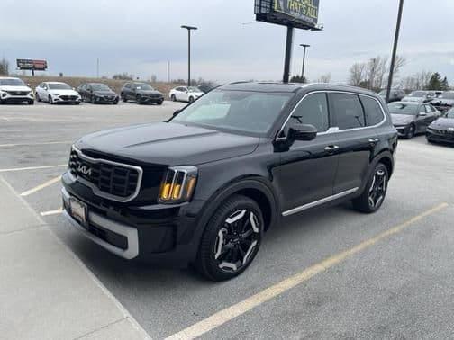 2024 kia telluride s in sheboygan, wisconsin