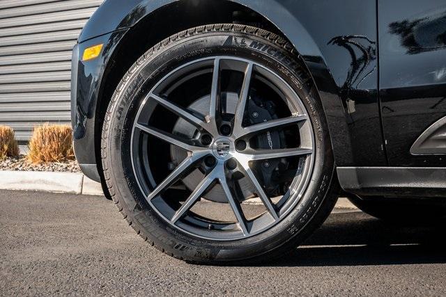 2024 porsche macan