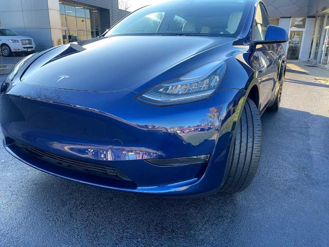 2022 tesla model y long range