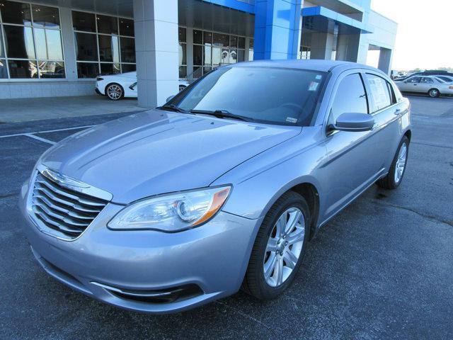 2013 chrysler 200 touring