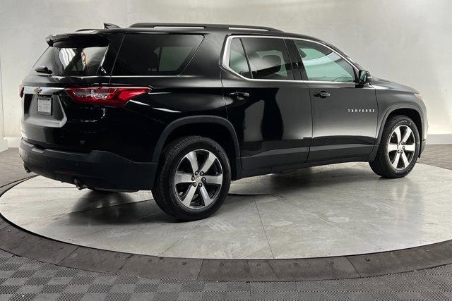 2021 chevrolet traverse lt leather