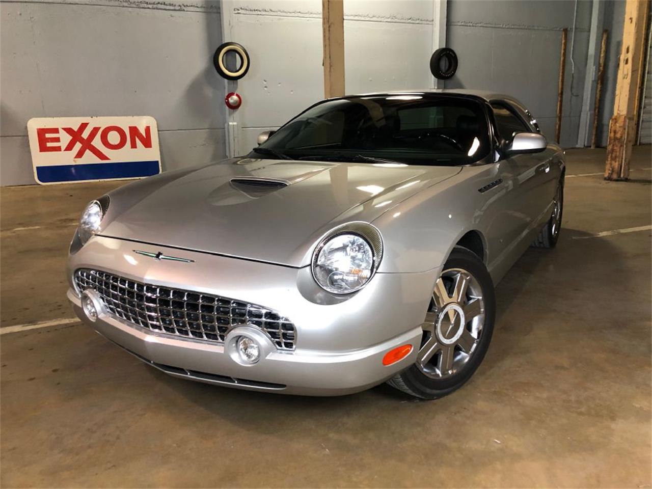 2004 ford thunderbird