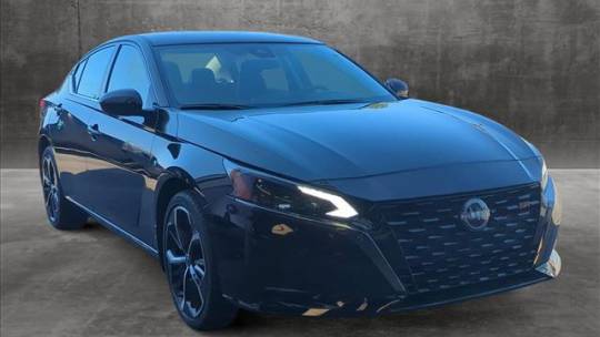 2024 Nissan Altima sr