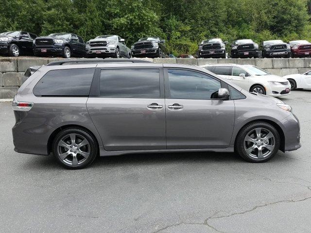used 2017 toyota sienna se bellevue, wa 98004 for sale in beaux arts, washington