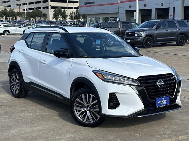 2024 nissan kicks sr