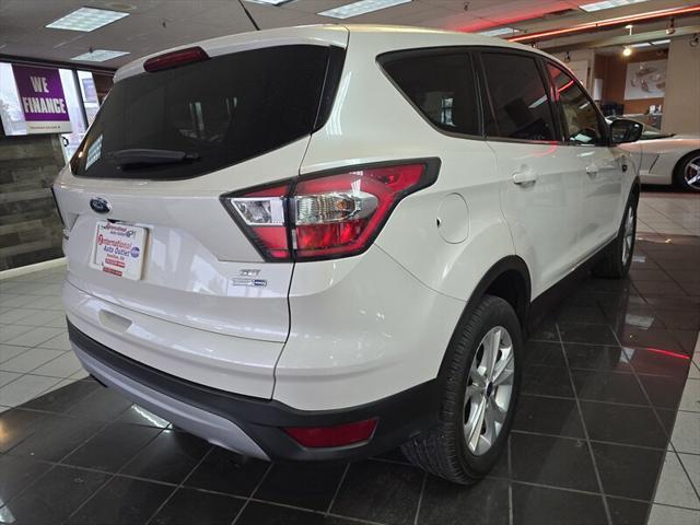 2017 ford escape se
