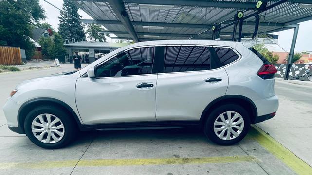 2017 nissan rogue s