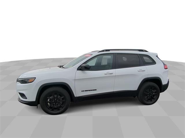 2022 jeep cherokee altitude