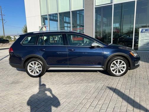 2017 volkswagen golf alltrack in saint paul, minnesota