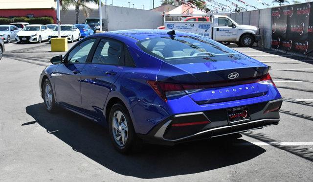 2024 hyundai elantra se