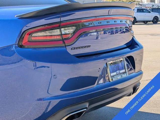 2021 dodge charger sxt