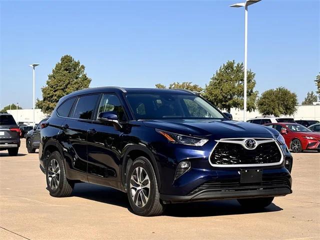 2023 toyota highlander xle