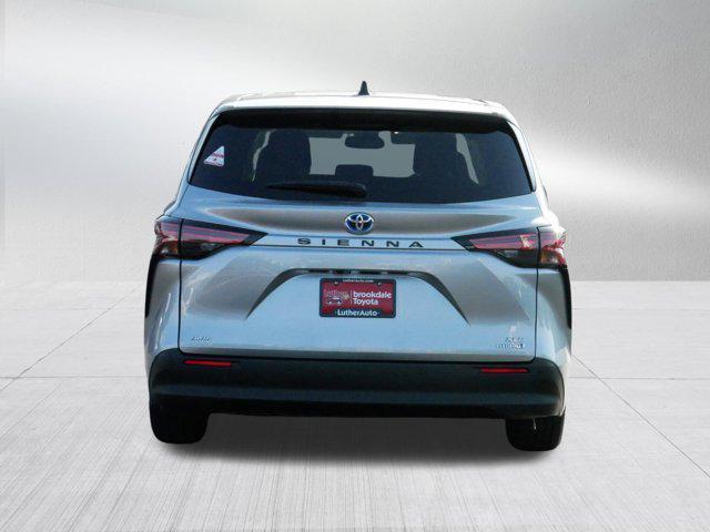 2021 toyota sienna xle 7 passenger