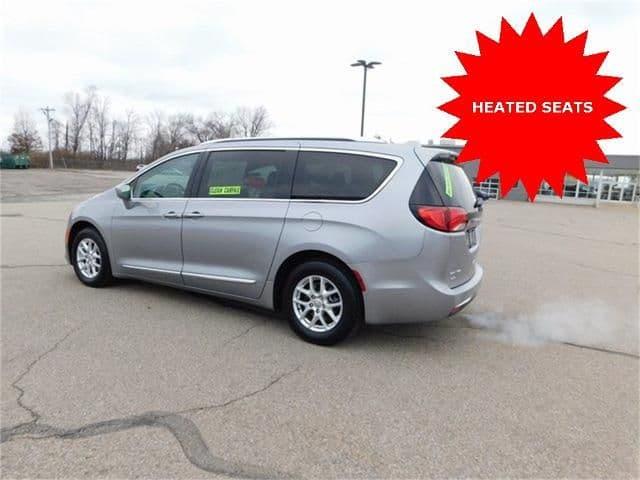 2020 chrysler pacifica touring l in chester, indiana