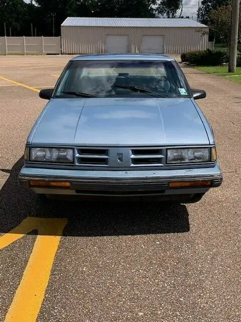 1990 oldsmobile eighty-eight royale 4 door sedan